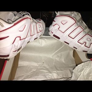 Nike uptempo. mint condition 9.5mens